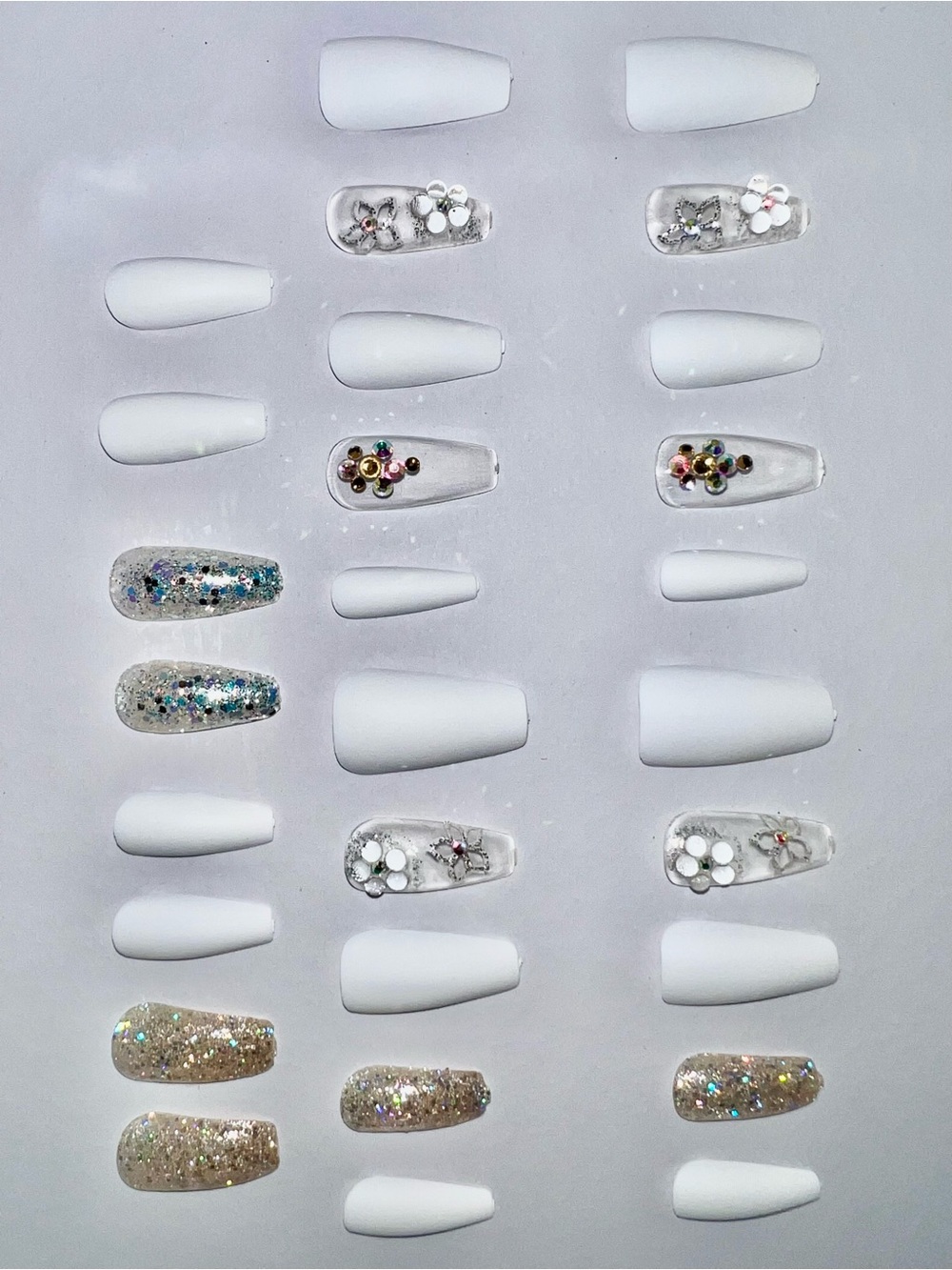 Look Beautiful 28pc press on nails with free gift